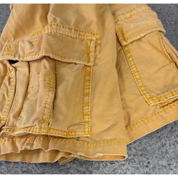 True Religion Mens Yellow Cargo Comfort Shorts Size 28 With Drawstring & Pockets - Picture 6 of 10